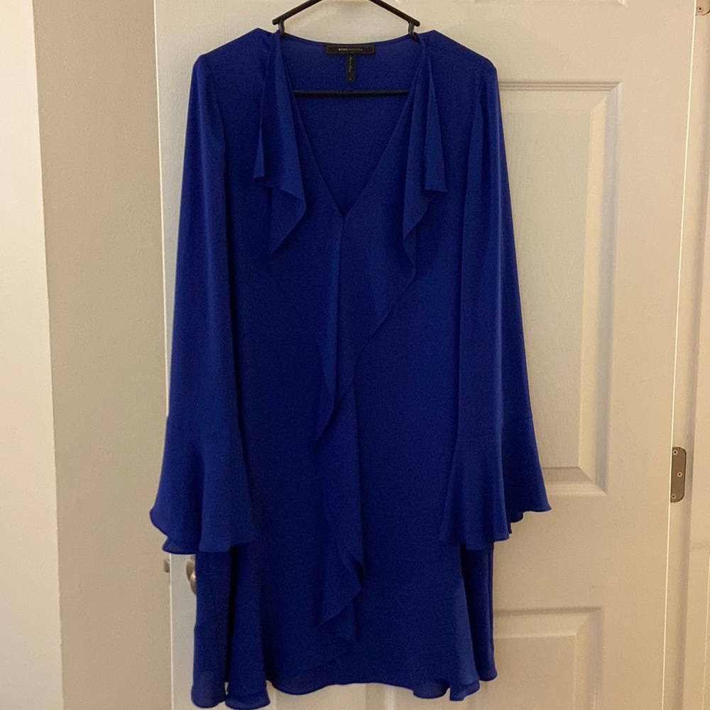 BCBG v neck long sleeve shift dress with flowy details